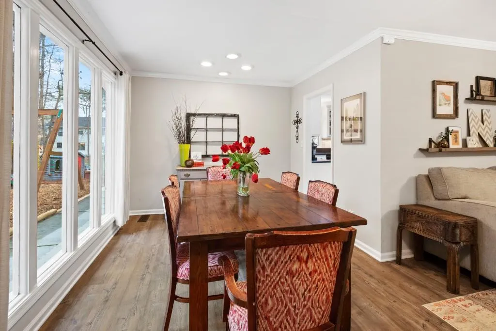 335 Westerhall Court, Atlanta, Georgia 30328, 4 Bedrooms Bedrooms, ,3 BathroomsBathrooms,Residential,Sold,335 Westerhall Court,6673814