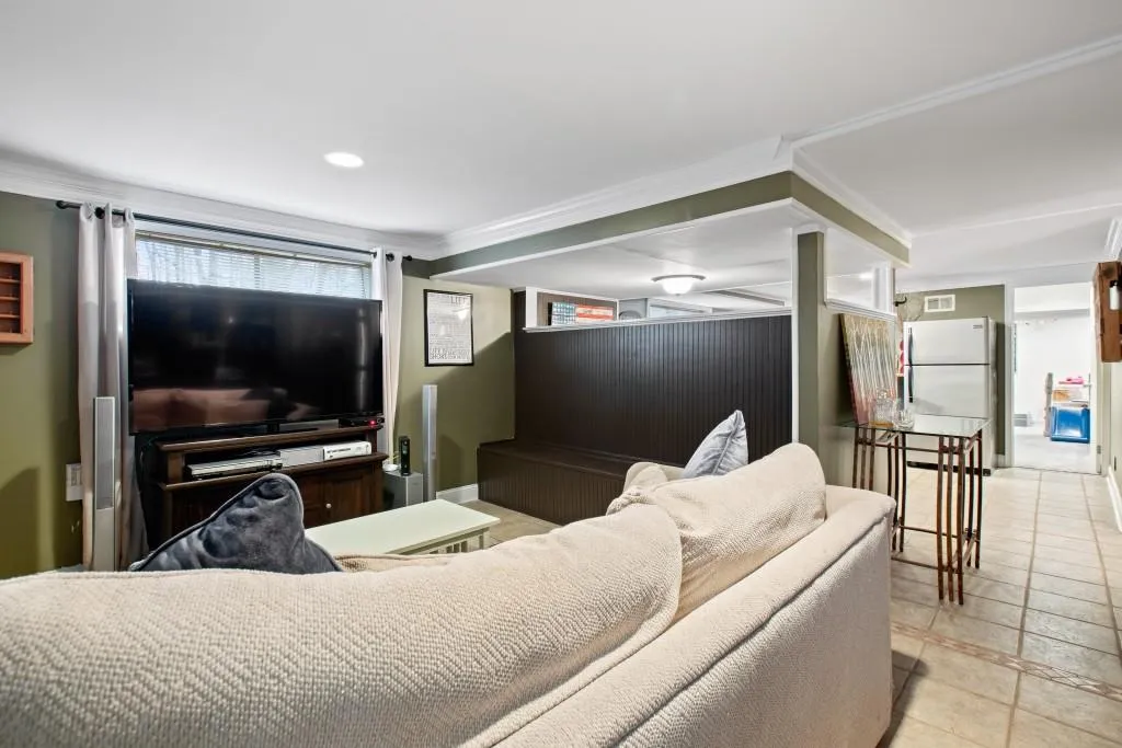 335 Westerhall Court, Atlanta, Georgia 30328, 4 Bedrooms Bedrooms, ,3 BathroomsBathrooms,Residential,Sold,335 Westerhall Court,6673814