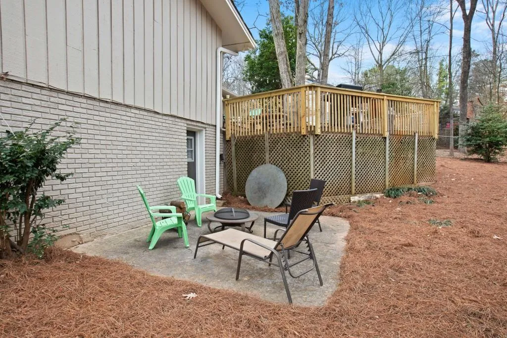 335 Westerhall Court, Atlanta, Georgia 30328, 4 Bedrooms Bedrooms, ,3 BathroomsBathrooms,Residential,Sold,335 Westerhall Court,6673814