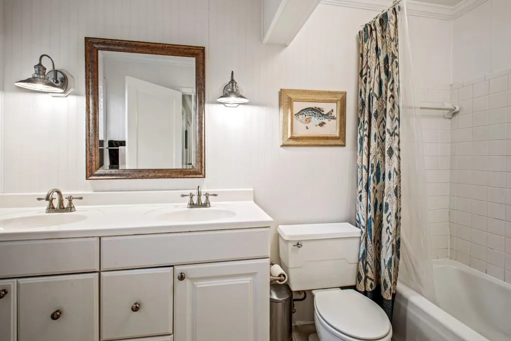 335 Westerhall Court, Atlanta, Georgia 30328, 4 Bedrooms Bedrooms, ,3 BathroomsBathrooms,Residential,Sold,335 Westerhall Court,6673814