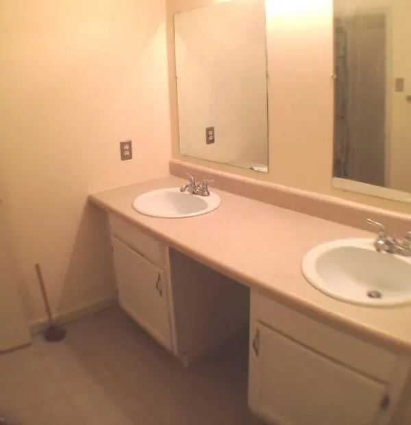 6520 Roswell Road Unit 66, Atlanta, Georgia 30328, 2 Bedrooms Bedrooms, ,1 BathroomBathrooms,Residential,Sold,6520 Roswell Road Unit 66,5694716