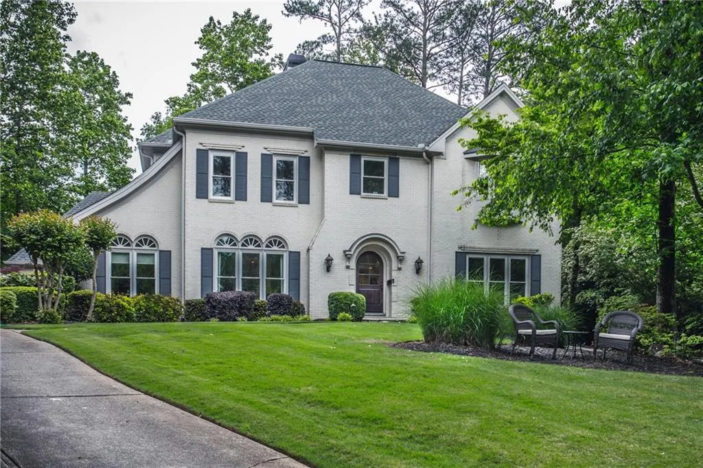 17 Heards Overlook Court, Atlanta, Georgia 30328, 5 Bedrooms Bedrooms, ,4 BathroomsBathrooms,Residential,Sold,17 Heards Overlook Court,6718450