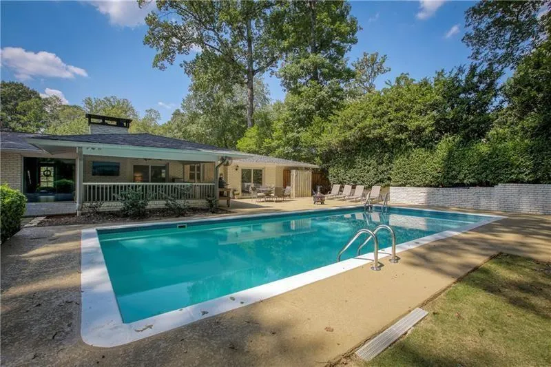 4745 Huntley Drive, Atlanta, Georgia 30342, 5 Bedrooms Bedrooms, ,3 BathroomsBathrooms,Residential,Sold,4745 Huntley Drive,6640109