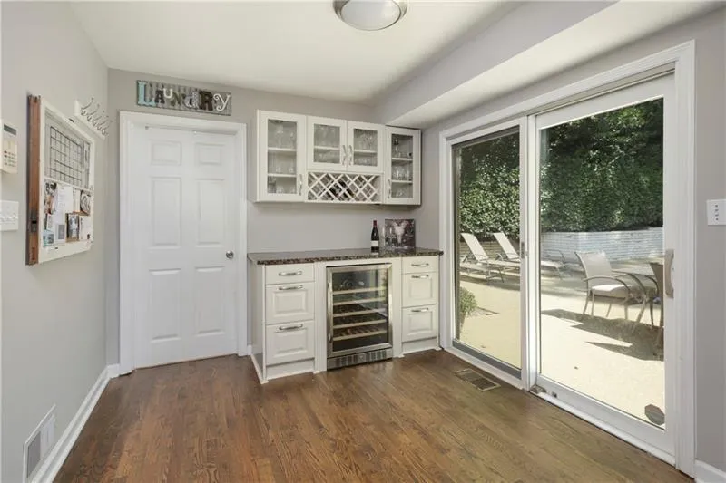 4745 Huntley Drive, Atlanta, Georgia 30342, 5 Bedrooms Bedrooms, ,3 BathroomsBathrooms,Residential,Sold,4745 Huntley Drive,6640109