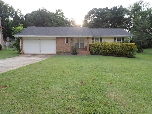 8295 Valley Stream Drive, Jonesboro, Georgia 30236