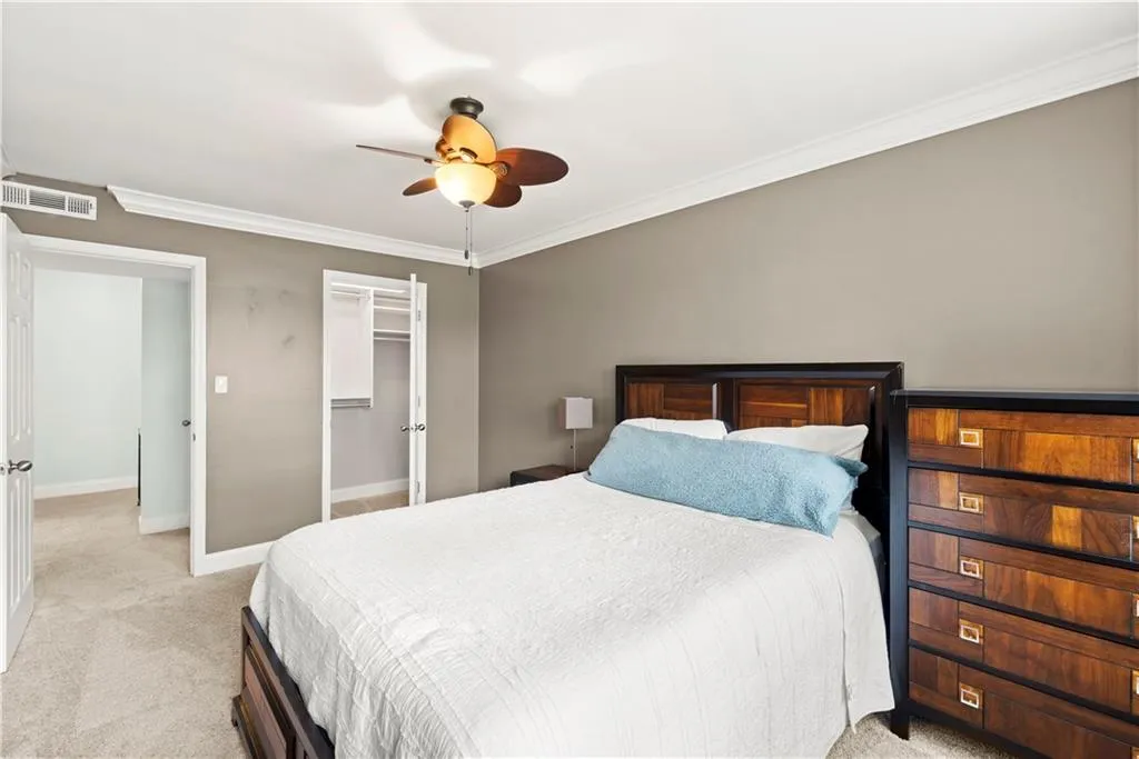 6980 Roswell Road Unit E1, Sandy Springs, Georgia 30328, 2 Bedrooms Bedrooms, ,1 BathroomBathrooms,Residential,Sold,6980 Roswell Road Unit E1,7027519