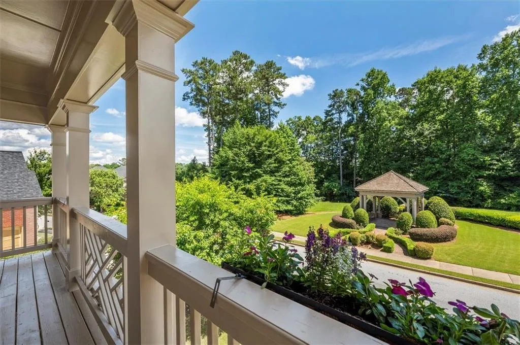 3912 Dahlwiny Court, Sandy Springs, Georgia 30350, 5 Bedrooms Bedrooms, ,4 BathroomsBathrooms,Residential,Sold,3912 Dahlwiny Court,6905614