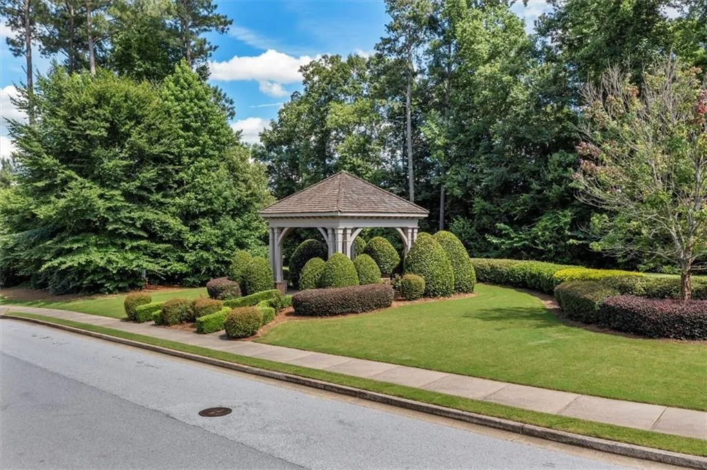3912 Dahlwiny Court, Sandy Springs, Georgia 30350, 5 Bedrooms Bedrooms, ,4 BathroomsBathrooms,Residential,Sold,3912 Dahlwiny Court,6905614