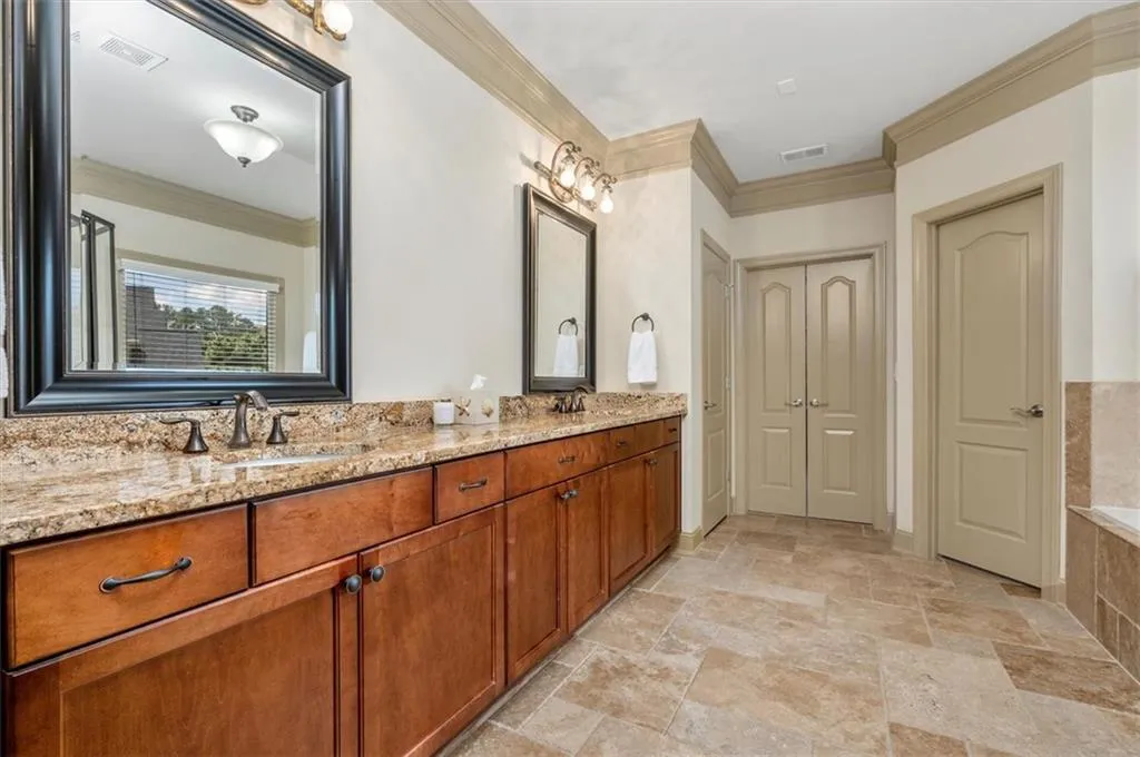 3912 Dahlwiny Court, Sandy Springs, Georgia 30350, 5 Bedrooms Bedrooms, ,4 BathroomsBathrooms,Residential,Sold,3912 Dahlwiny Court,6905614