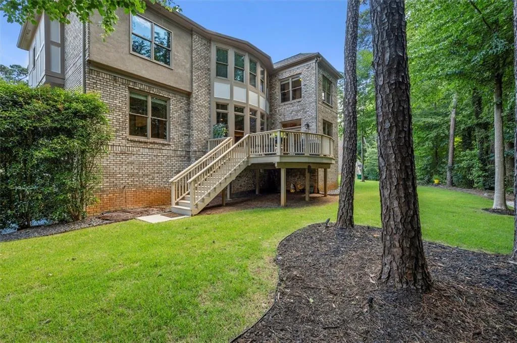 3912 Dahlwiny Court, Sandy Springs, Georgia 30350, 5 Bedrooms Bedrooms, ,4 BathroomsBathrooms,Residential,Sold,3912 Dahlwiny Court,6905614