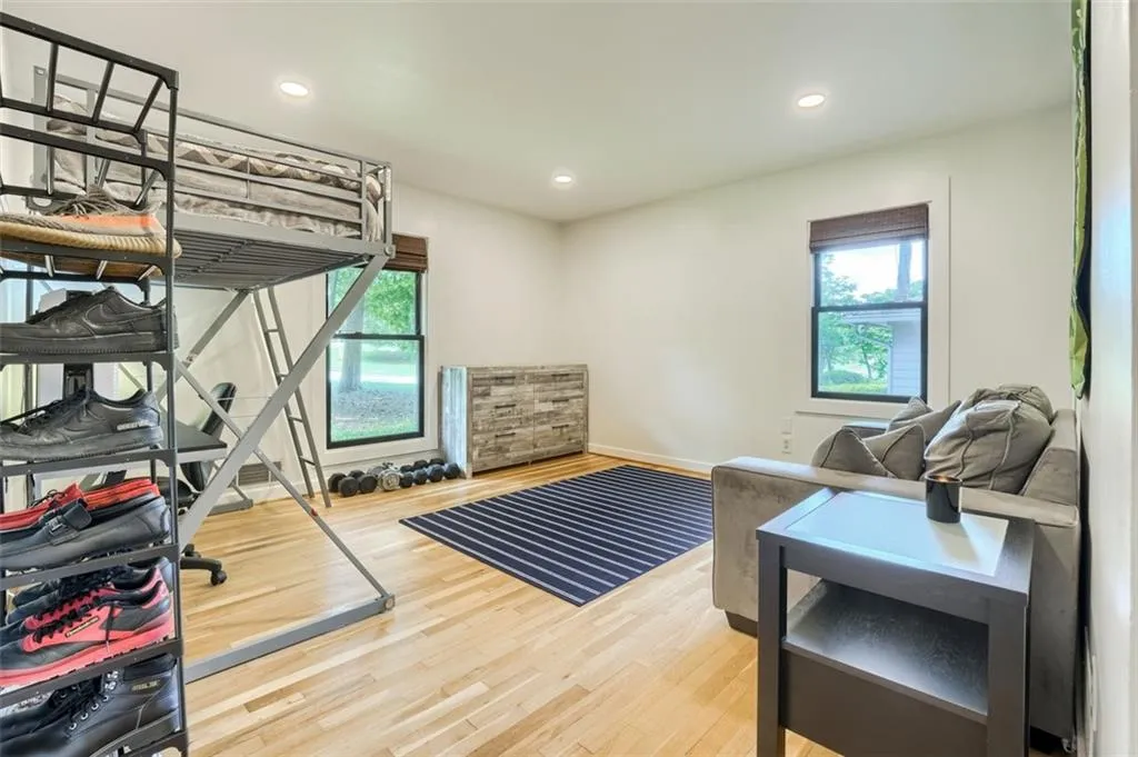 6575 Wright Road, Sandy Springs, Georgia 30328, 3 Bedrooms Bedrooms, ,2 BathroomsBathrooms,Residential,Sold,6575 Wright Road,7066360