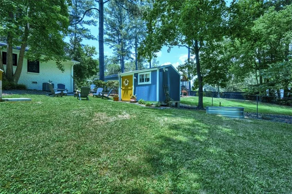 6575 Wright Road, Sandy Springs, Georgia 30328, 3 Bedrooms Bedrooms, ,2 BathroomsBathrooms,Residential,Sold,6575 Wright Road,7066360