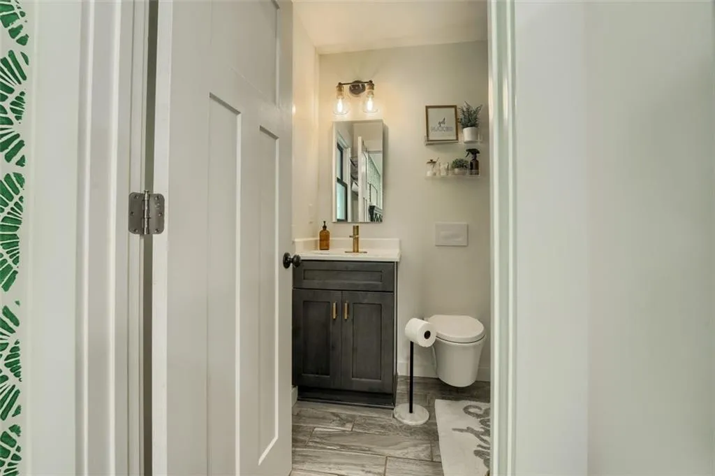 6575 Wright Road, Sandy Springs, Georgia 30328, 3 Bedrooms Bedrooms, ,2 BathroomsBathrooms,Residential,Sold,6575 Wright Road,7066360