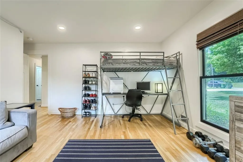 6575 Wright Road, Sandy Springs, Georgia 30328, 3 Bedrooms Bedrooms, ,2 BathroomsBathrooms,Residential,Sold,6575 Wright Road,7066360