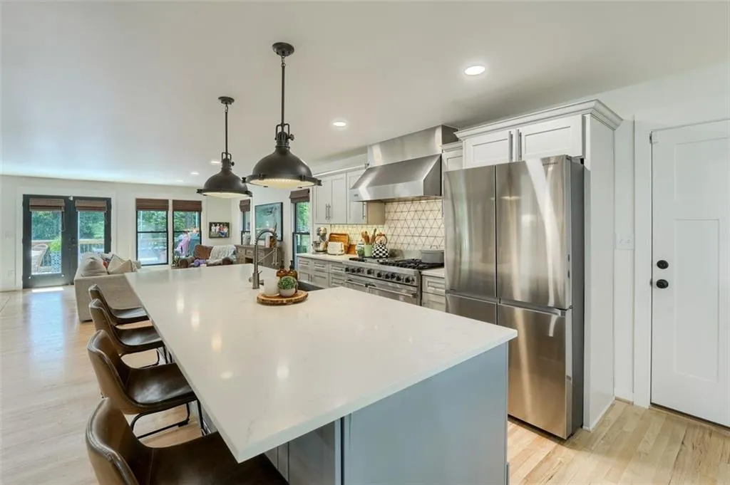 6575 Wright Road, Sandy Springs, Georgia 30328, 3 Bedrooms Bedrooms, ,2 BathroomsBathrooms,Residential,Sold,6575 Wright Road,7066360