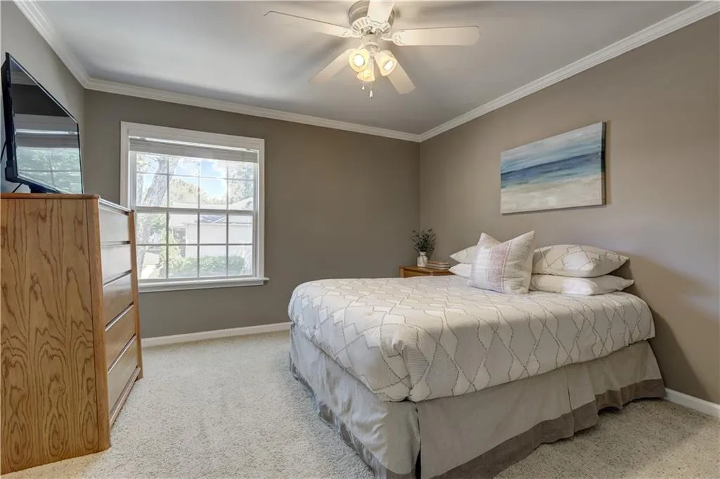 408 Brighton Point, Sandy Springs, Georgia 30328, 2 Bedrooms Bedrooms, ,2 BathroomsBathrooms,Residential,Sold,408 Brighton Point,6554487
