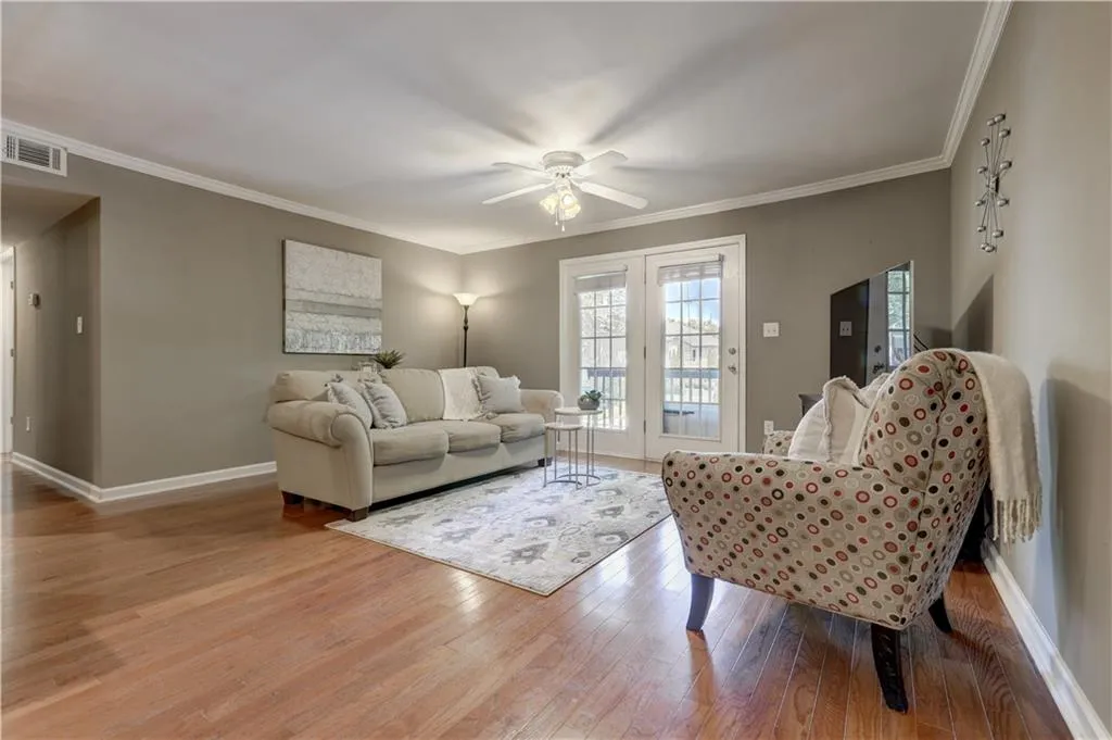 408 Brighton Point, Sandy Springs, Georgia 30328, 2 Bedrooms Bedrooms, ,2 BathroomsBathrooms,Residential,Sold,408 Brighton Point,6554487