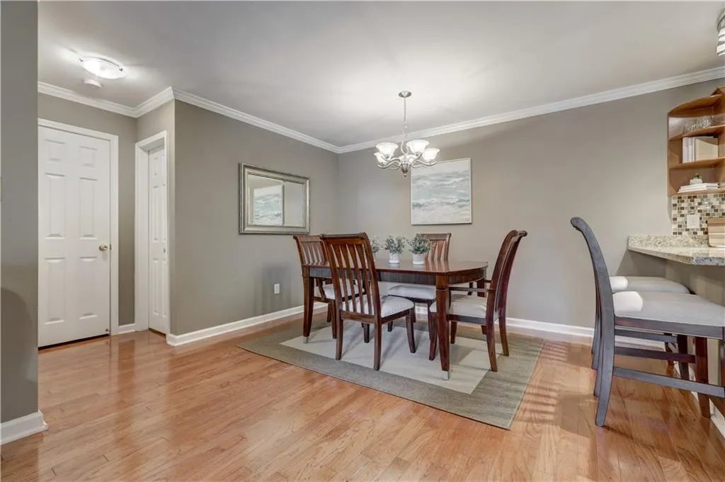 408 Brighton Point, Sandy Springs, Georgia 30328, 2 Bedrooms Bedrooms, ,2 BathroomsBathrooms,Residential,Sold,408 Brighton Point,6554487