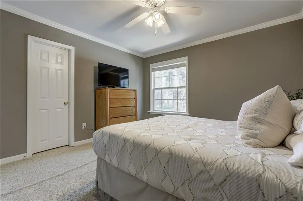 408 Brighton Point, Sandy Springs, Georgia 30328, 2 Bedrooms Bedrooms, ,2 BathroomsBathrooms,Residential,Sold,408 Brighton Point,6554487