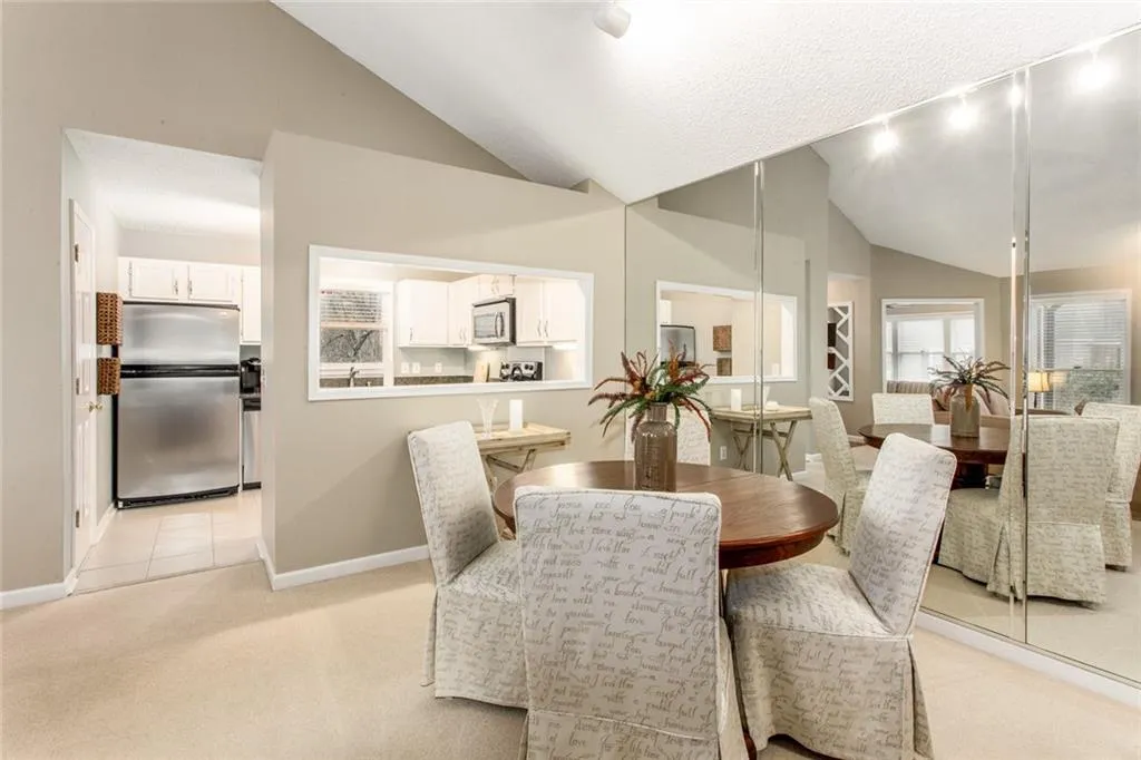 1110 Camden Court, Sandy Springs, Georgia 30327, 2 Bedrooms Bedrooms, ,2 BathroomsBathrooms,Residential,Sold,1110 Camden Court,6509756 1110 Camden Court, Sandy Springs, Georgia 30327, 2 Bedrooms Bedrooms, ,2 BathroomsBathrooms,Residential,Sold,1110 Camden Court,6509756