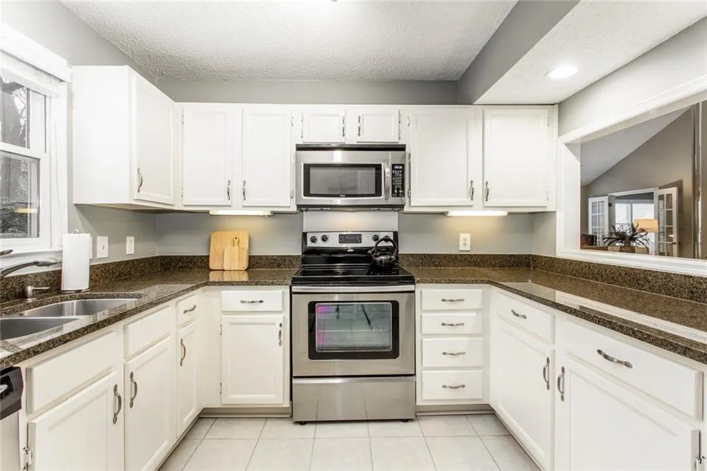 1110 Camden Court, Sandy Springs, Georgia 30327, 2 Bedrooms Bedrooms, ,2 BathroomsBathrooms,Residential,Sold,1110 Camden Court,6509756 1110 Camden Court, Sandy Springs, Georgia 30327, 2 Bedrooms Bedrooms, ,2 BathroomsBathrooms,Residential,Sold,1110 Camden Court,6509756