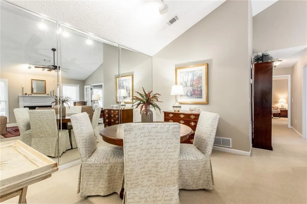 1110 Camden Court, Sandy Springs, Georgia 30327, 2 Bedrooms Bedrooms, ,2 BathroomsBathrooms,Residential,Sold,1110 Camden Court,6509756 1110 Camden Court, Sandy Springs, Georgia 30327, 2 Bedrooms Bedrooms, ,2 BathroomsBathrooms,Residential,Sold,1110 Camden Court,6509756