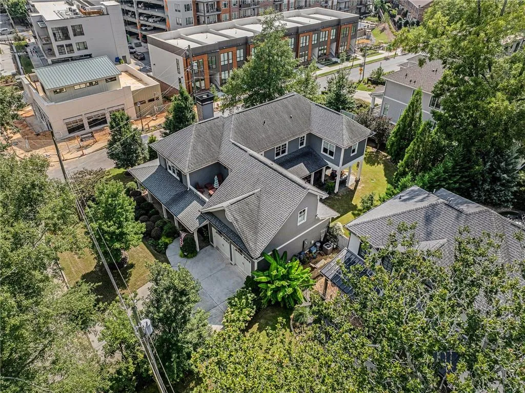 2555 Caldwell Road Ne, Atlanta, Georgia 30319, 5 Bedrooms Bedrooms, ,4 BathroomsBathrooms,Residential,For Sale,2555 Caldwell Road Ne,7642113