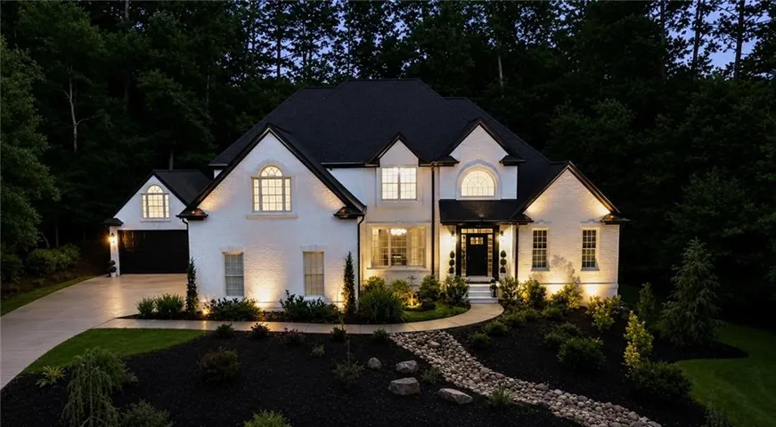 Stunning home in The Falls of Cherokee