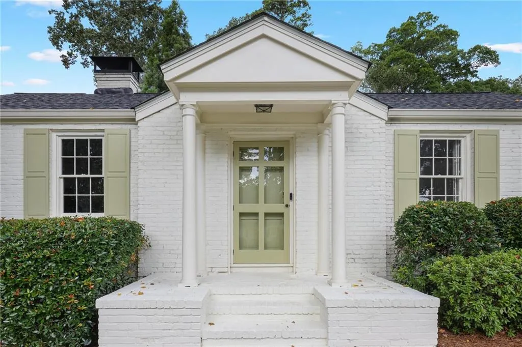 1818 Meredith Drive Nw, Atlanta, Georgia 30318, 3 Bedrooms Bedrooms, ,2 BathroomsBathrooms,Residential,For Sale,1818 Meredith Drive Nw,7617391