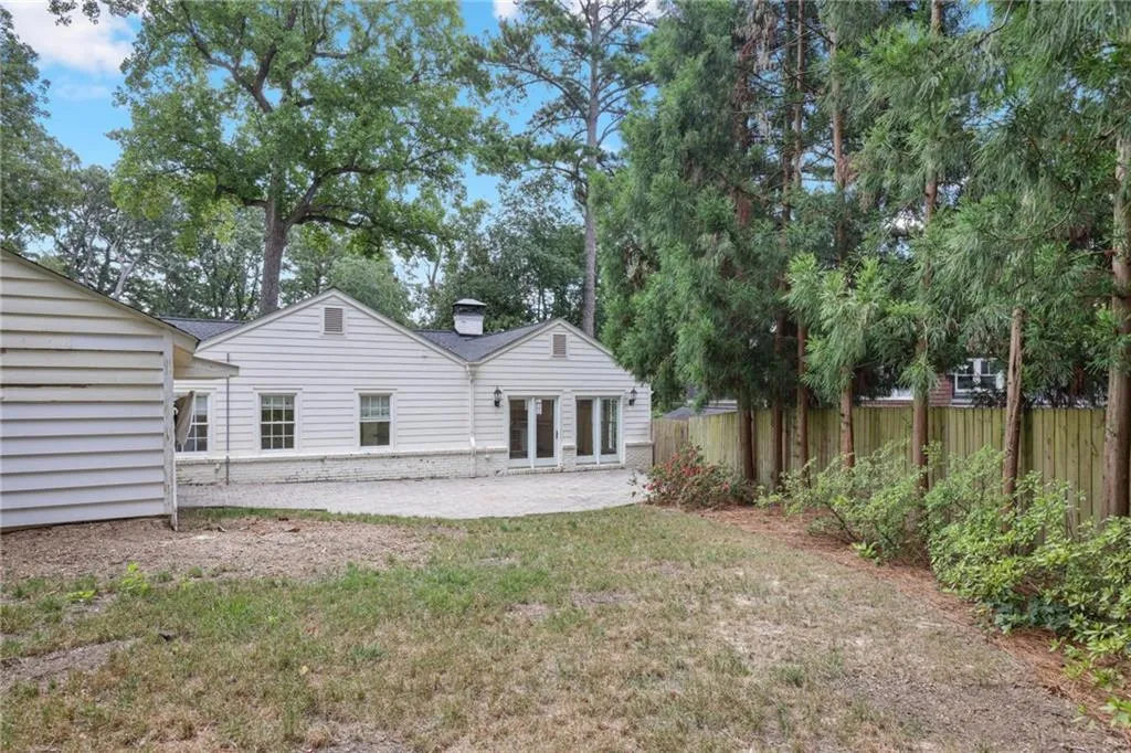 1818 Meredith Drive Nw, Atlanta, Georgia 30318, 3 Bedrooms Bedrooms, ,2 BathroomsBathrooms,Residential,For Sale,1818 Meredith Drive Nw,7617391