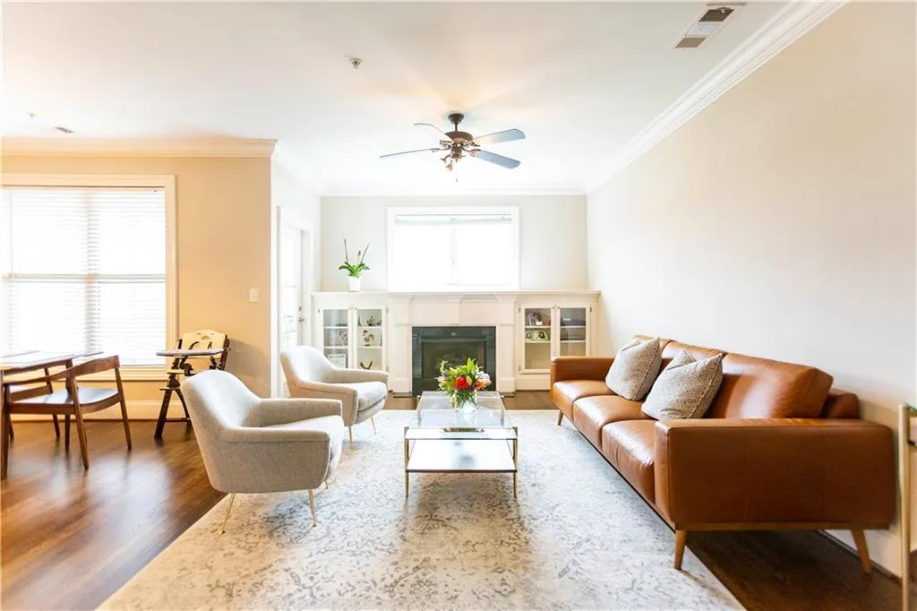 305 Le Gran Bend, Sandy Springs, Georgia 30328, 3 Bedrooms Bedrooms, ,2 BathroomsBathrooms,Residential,Sold,305 Le Gran Bend,6542240
