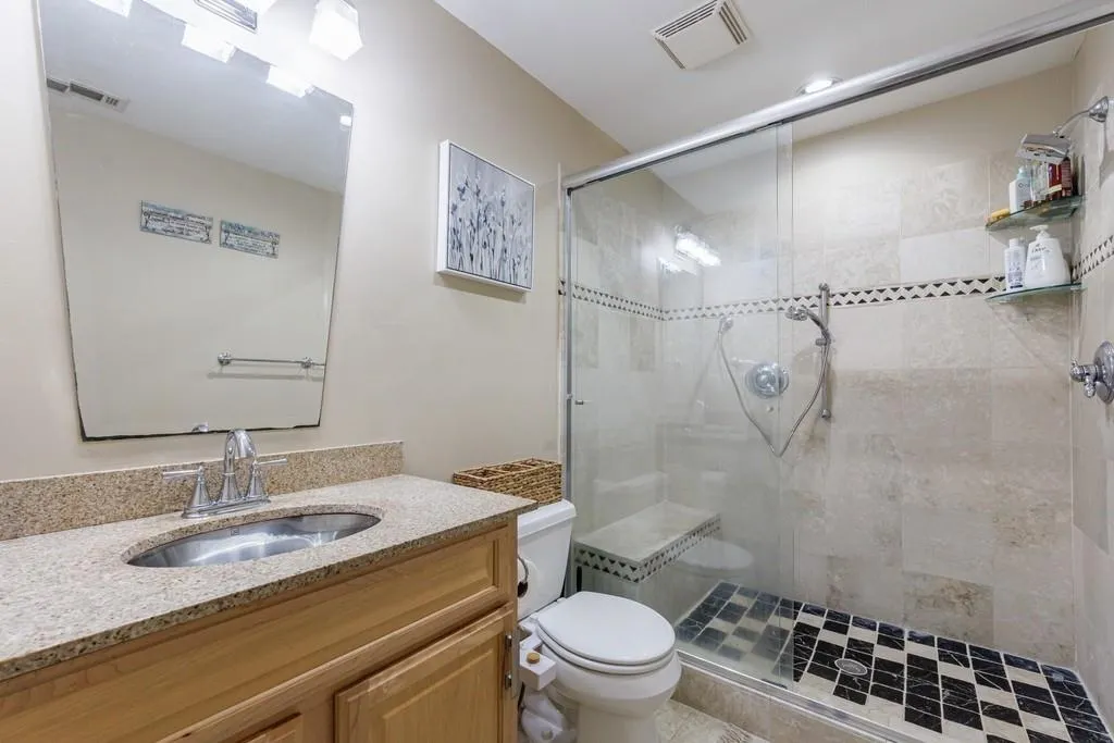 44 Dunwoody Springs Drive, Atlanta, Georgia 30328, 2 Bedrooms Bedrooms, ,2 BathroomsBathrooms,Residential,For Sale,44 Dunwoody Springs Drive,7641422