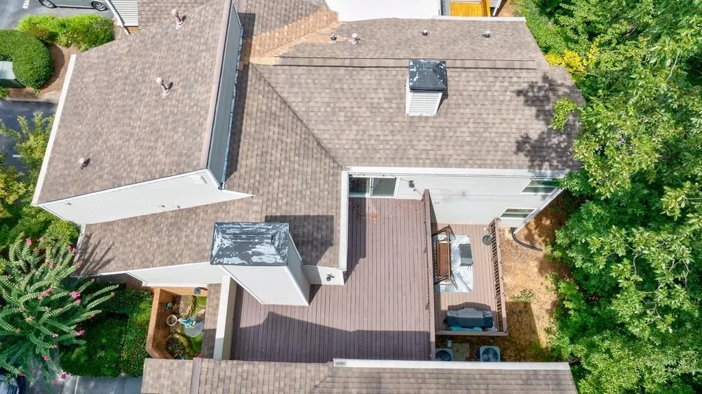 44 Dunwoody Springs Drive, Atlanta, Georgia 30328, 2 Bedrooms Bedrooms, ,2 BathroomsBathrooms,Residential,For Sale,44 Dunwoody Springs Drive,7641422