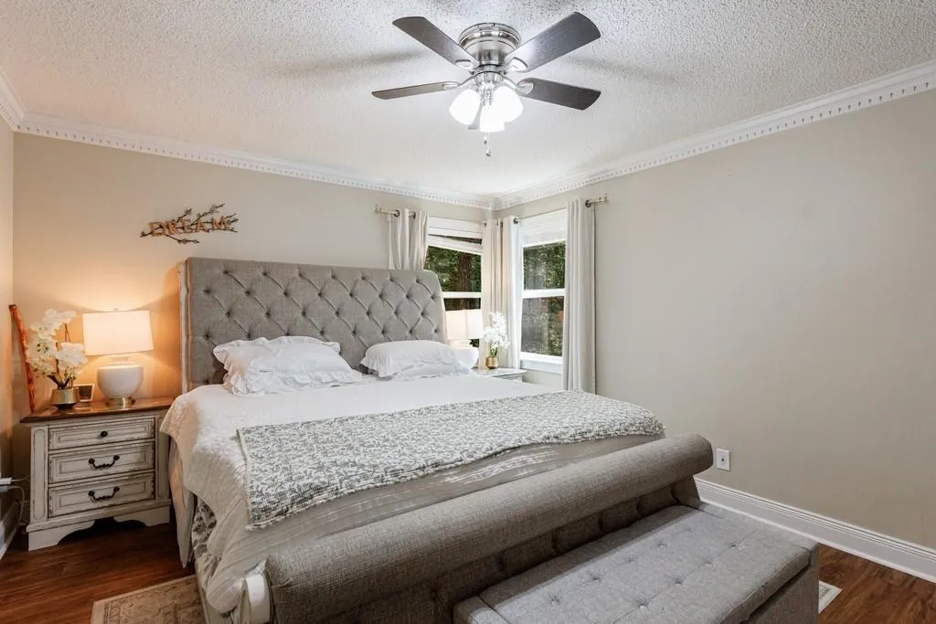 44 Dunwoody Springs Drive, Atlanta, Georgia 30328, 2 Bedrooms Bedrooms, ,2 BathroomsBathrooms,Residential,For Sale,44 Dunwoody Springs Drive,7641422