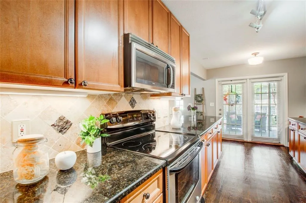 750 Dalrymple Road Unit D1, Atlanta, Georgia 30328, 3 Bedrooms Bedrooms, ,2 BathroomsBathrooms,Residential,Sold,750 Dalrymple Road Unit D1,7239294