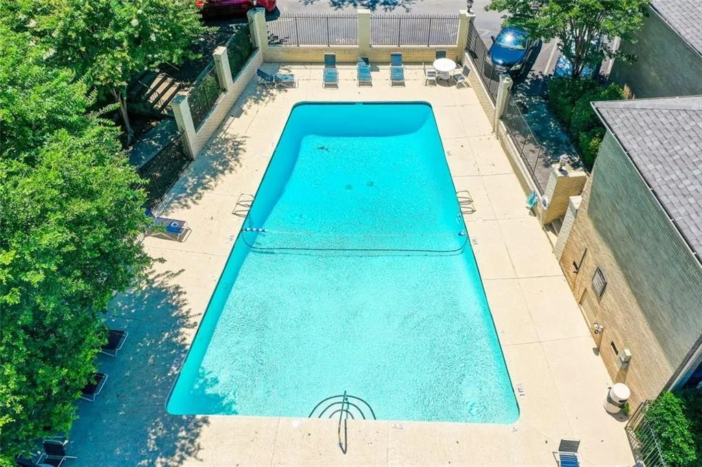 750 Dalrymple Road Unit D1, Atlanta, Georgia 30328, 3 Bedrooms Bedrooms, ,2 BathroomsBathrooms,Residential,Sold,750 Dalrymple Road Unit D1,7239294