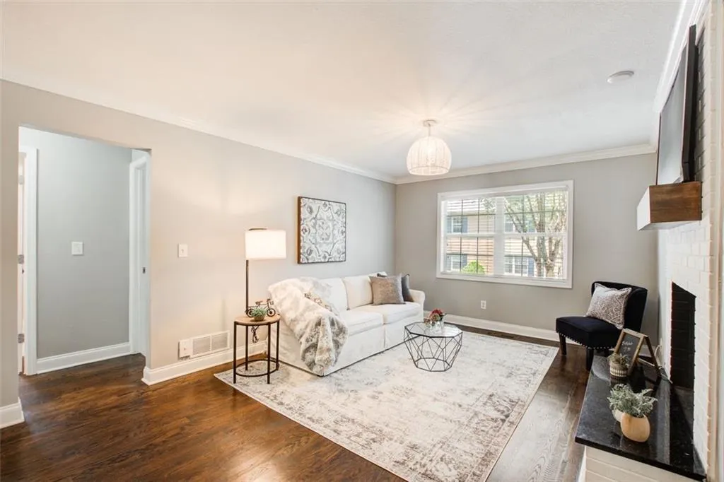 750 Dalrymple Road Unit D1, Atlanta, Georgia 30328, 3 Bedrooms Bedrooms, ,2 BathroomsBathrooms,Residential,Sold,750 Dalrymple Road Unit D1,7239294