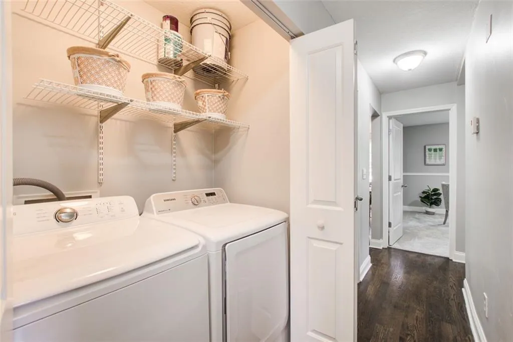 750 Dalrymple Road Unit D1, Atlanta, Georgia 30328, 3 Bedrooms Bedrooms, ,2 BathroomsBathrooms,Residential,Sold,750 Dalrymple Road Unit D1,7239294