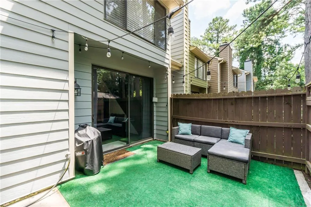 116 Goldrush Circle, Atlanta, Georgia 30328, 3 Bedrooms Bedrooms, ,2 BathroomsBathrooms,Residential,Sold,116 Goldrush Circle,6911416