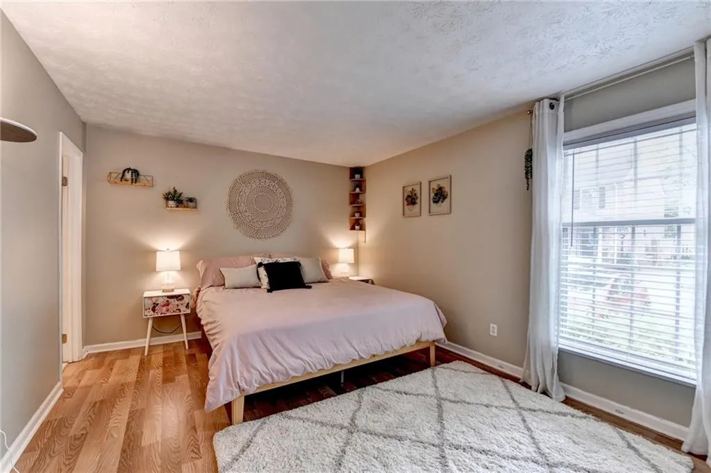 6700 Roswell Road Unit 22b, Atlanta, Georgia 30328, 2 Bedrooms Bedrooms, ,2 BathroomsBathrooms,Residential,For Sale,6700 Roswell Road Unit 22b,7715053