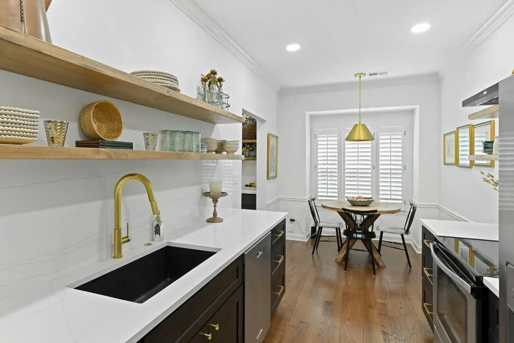 1160 Windsor Parkway Unit 3, Sandy Springs, Georgia 30319, 3 Bedrooms Bedrooms, ,2 BathroomsBathrooms,Residential,Sold,1160 Windsor Parkway Unit 3,7218098 1160 Windsor Parkway Unit 3, Sandy Springs, Georgia 30319, 3 Bedrooms Bedrooms, ,2 BathroomsBathrooms,Residential,Sold,1160 Windsor Parkway Unit 3,7218098