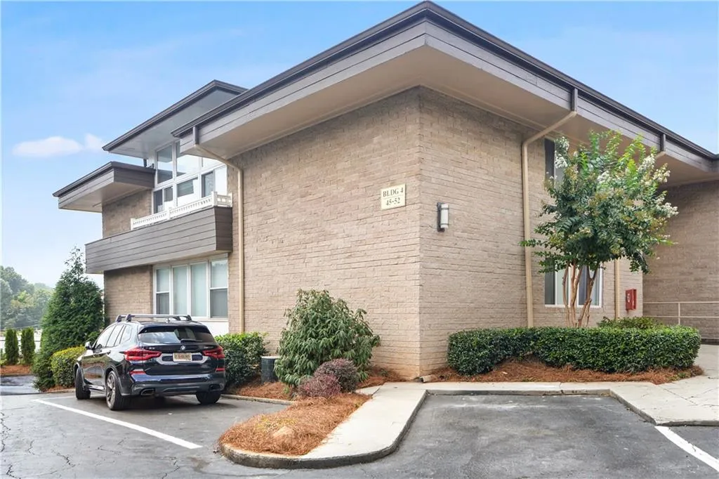 346 Carpenter Drive Unit 49, Sandy Springs, Georgia 30328, 2 Bedrooms Bedrooms, ,2 BathroomsBathrooms,Residential,Sold,346 Carpenter Drive Unit 49,6617532