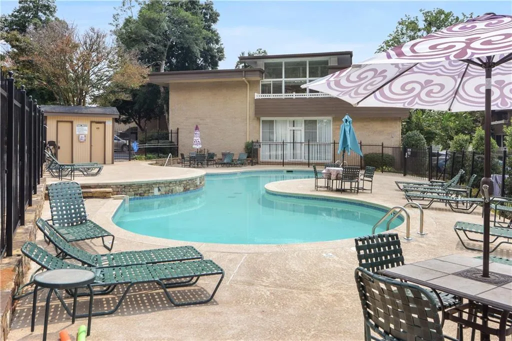 346 Carpenter Drive Unit 49, Sandy Springs, Georgia 30328, 2 Bedrooms Bedrooms, ,2 BathroomsBathrooms,Residential,Sold,346 Carpenter Drive Unit 49,6617532