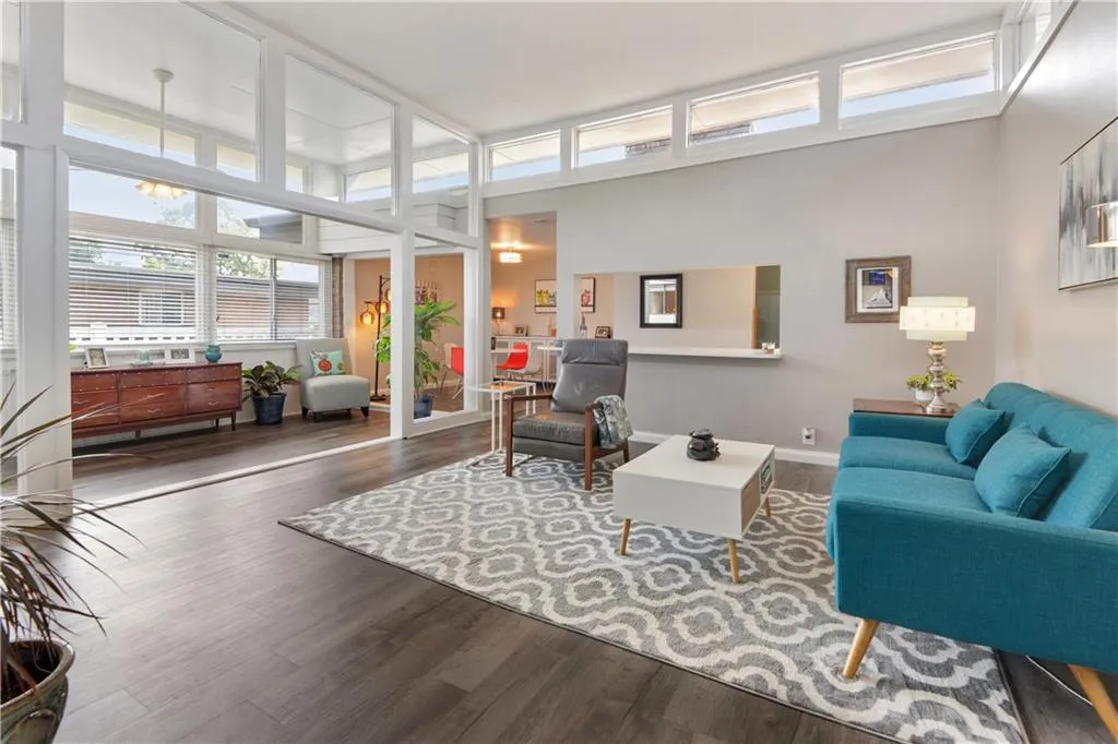 346 Carpenter Drive Unit 49, Sandy Springs, Georgia 30328, 2 Bedrooms Bedrooms, ,2 BathroomsBathrooms,Residential,Sold,346 Carpenter Drive Unit 49,6617532