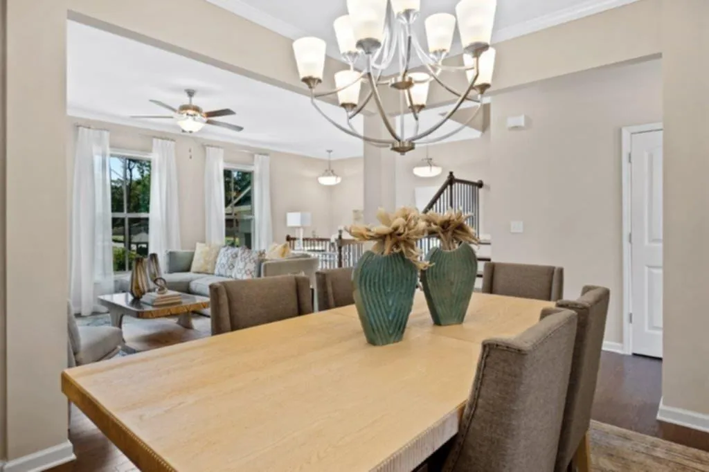 364 Provenance Drive, Sandy Springs, Georgia 30328, 3 Bedrooms Bedrooms, ,3 BathroomsBathrooms,Residential,Sold,364 Provenance Drive,6546367