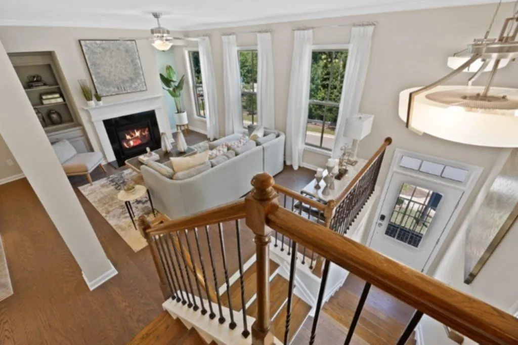 364 Provenance Drive, Sandy Springs, Georgia 30328, 3 Bedrooms Bedrooms, ,3 BathroomsBathrooms,Residential,Sold,364 Provenance Drive,6546367