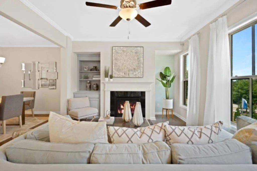 364 Provenance Drive, Sandy Springs, Georgia 30328, 3 Bedrooms Bedrooms, ,3 BathroomsBathrooms,Residential,Sold,364 Provenance Drive,6546367