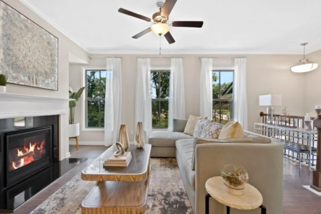 364 Provenance Drive, Sandy Springs, Georgia 30328, 3 Bedrooms Bedrooms, ,3 BathroomsBathrooms,Residential,Sold,364 Provenance Drive,6546367