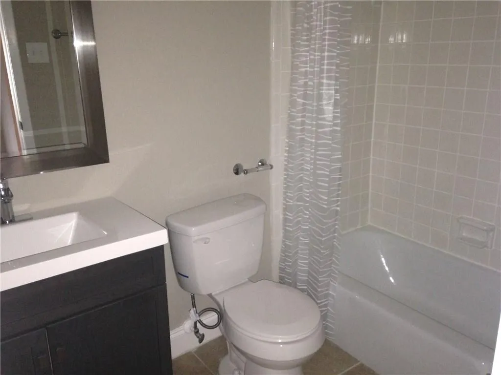 7351 Cardigan Circle, Atlanta, Georgia 30328, 4 Bedrooms Bedrooms, ,3 BathroomsBathrooms,Residential,Sold,7351 Cardigan Circle,5790570