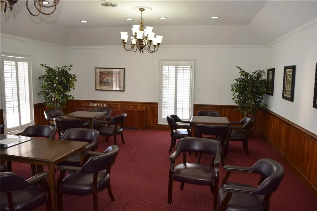 6851 Roswell Road Ne Unit A8, Atlanta, Georgia 30328, 2 Bedrooms Bedrooms, ,2 BathroomsBathrooms,Residential,Sold,6851 Roswell Road Ne Unit A8,5604729